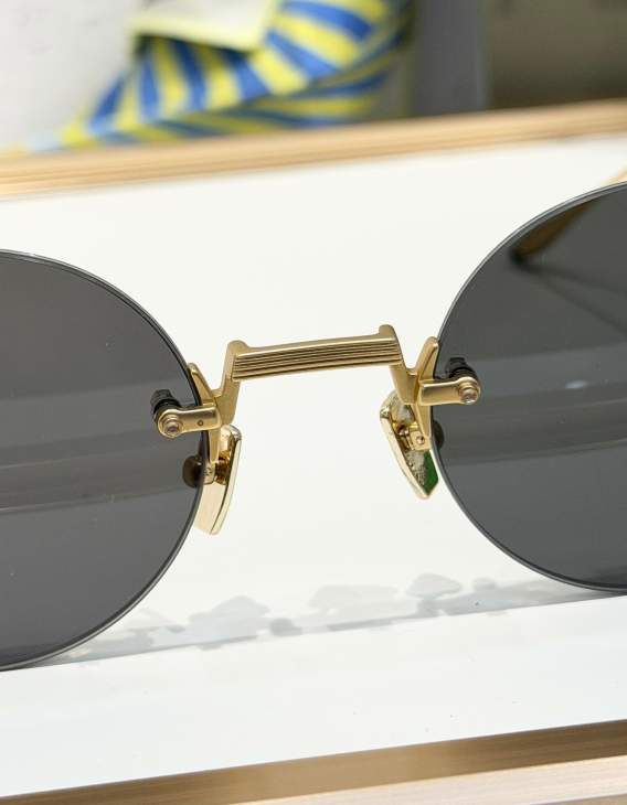 Picture of Blake Kuwahara Sunglasses _SKUfw74584184fw